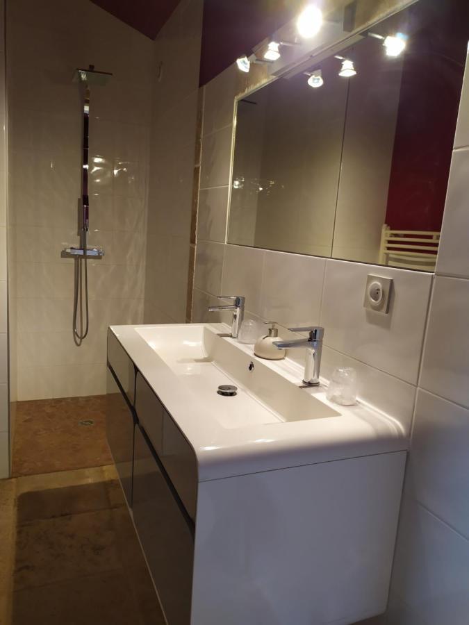 Limone Vallee Bed and Breakfast Montrigaud Exteriör bild