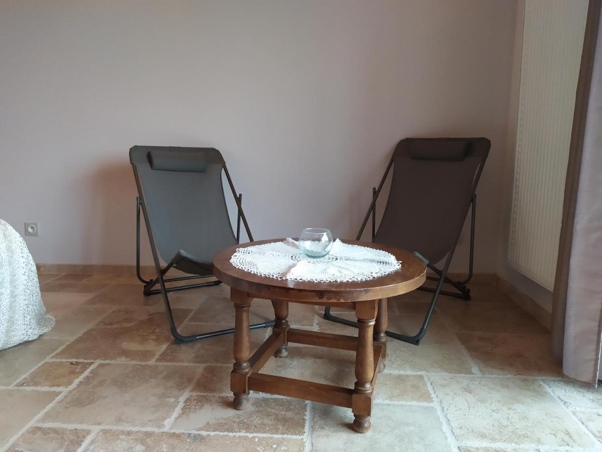 Limone Vallee Bed and Breakfast Montrigaud Exteriör bild